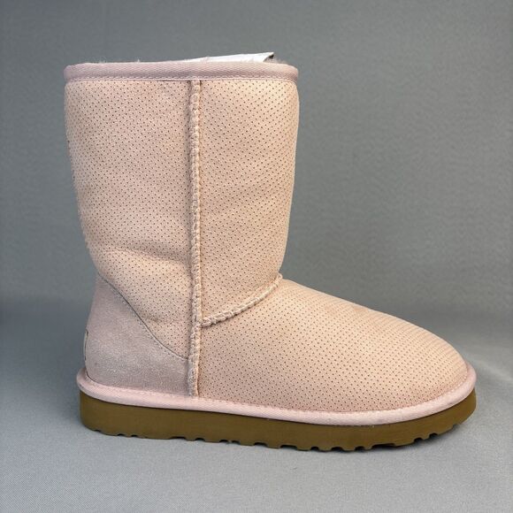 Women's UGG Boots Classic Short Baby Pink Perforated Sz 7 Festival Boho Rare! - Picture 3 of 16
